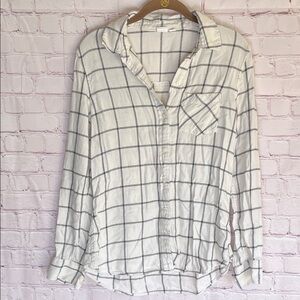 GAP White and Black Grid Button Down Shirt‎ Woman’s Size Medium